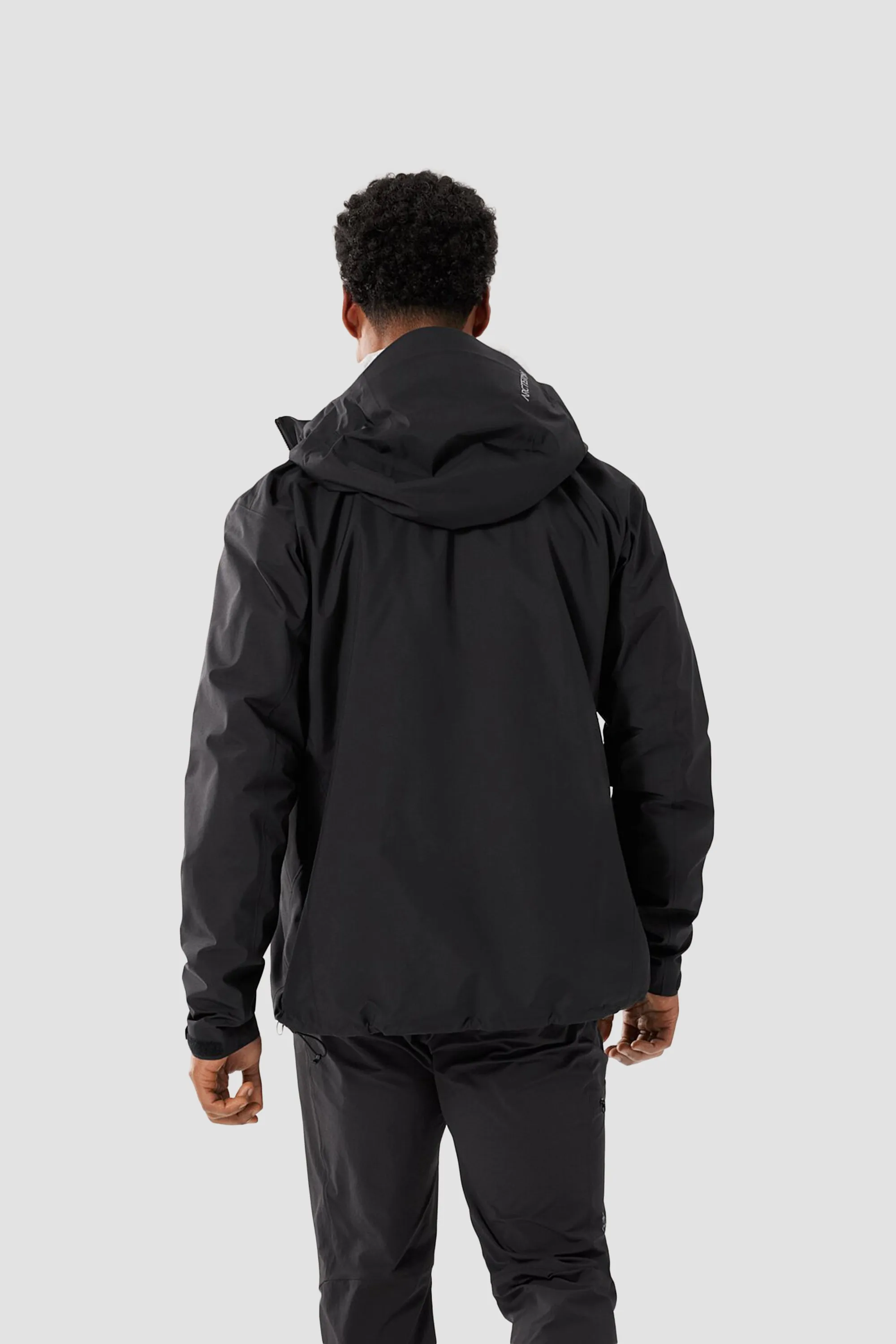 Arc'teryx Men's Beta Jacket in Black