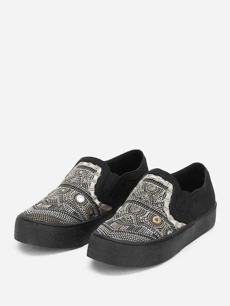 Geometric Pattern Low Top Sneakers