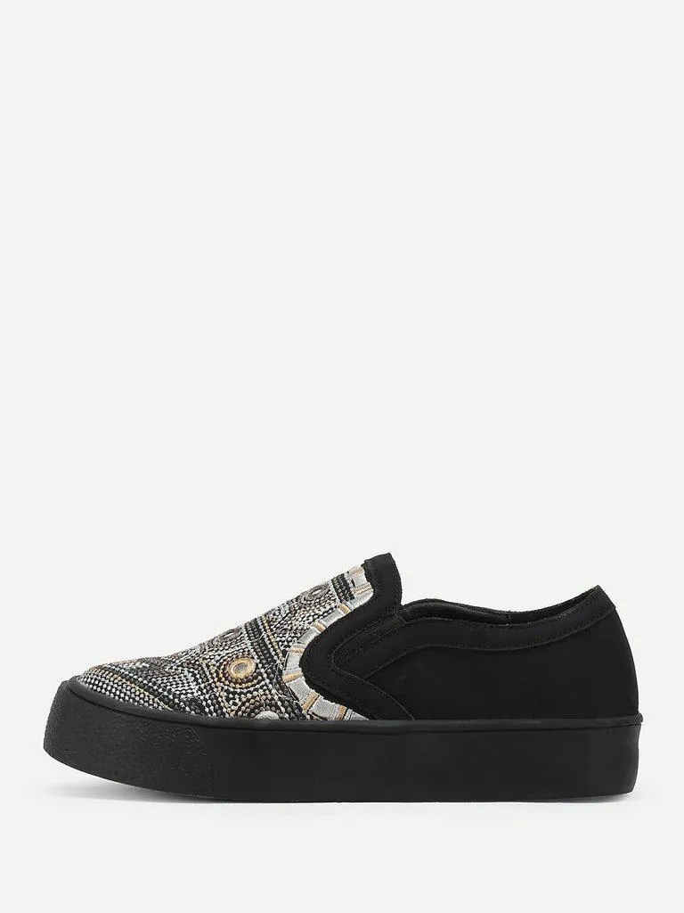 Geometric Pattern Low Top Sneakers