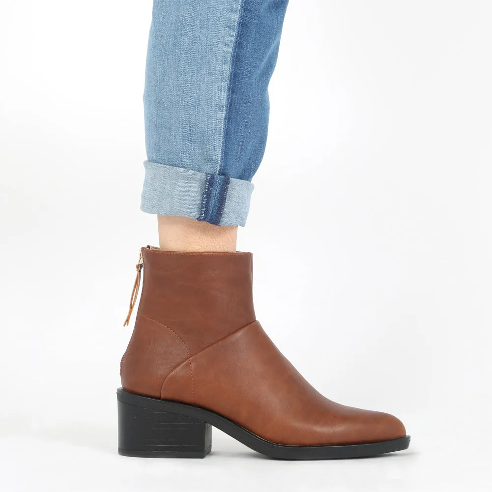 Isabella Ankle Boots in Brown