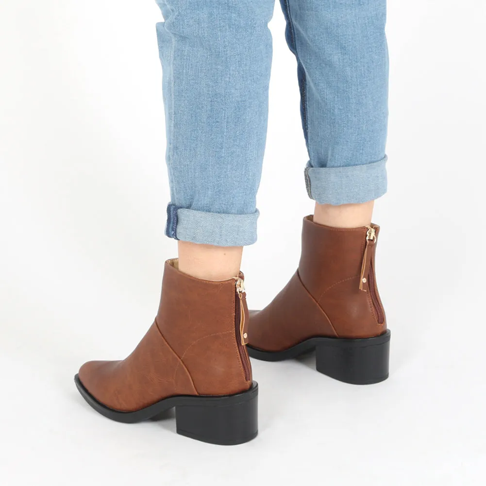 Isabella Ankle Boots in Brown